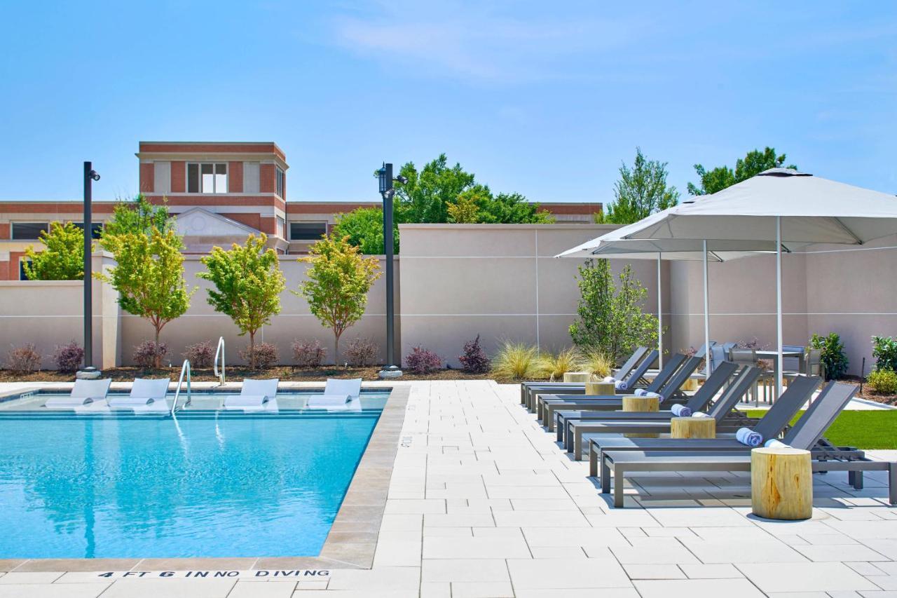 Unc Charlotte Marriott Hotel & Conference Center Exterior foto